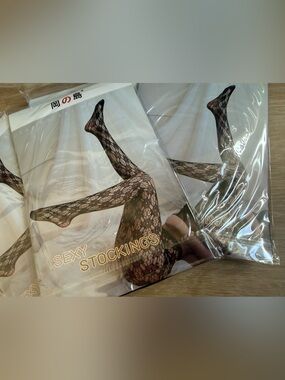 Okajima Sexy Black Floral Lace Stockings